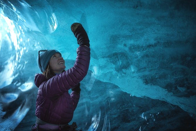 glacier-and-ice-cave-private-photoshoot-15-shot-photo-package