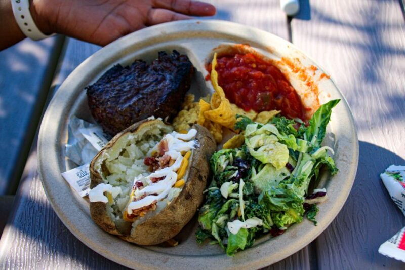 glacier-national-park-whitewater-rafting-with-dinner
