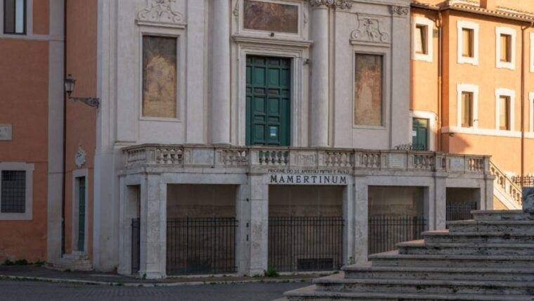 gladiators-saints-colosseum-arena-and-st-peters-prison-2