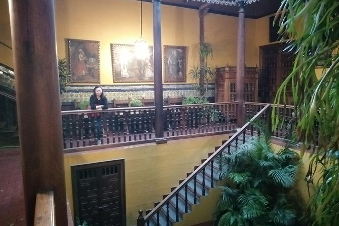 glamorous-casa-aliaga-pisco-tasting