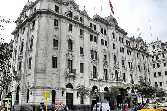 glamorous-casa-aliaga-pisco-tasting