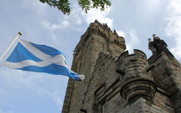 glasgow-2-day-eilean-donan-loch-ness-glenfinnan-tour