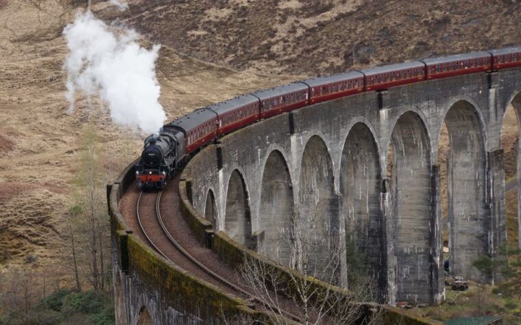 glasgow-2-day-eilean-donan-loch-ness-glenfinnan-tour