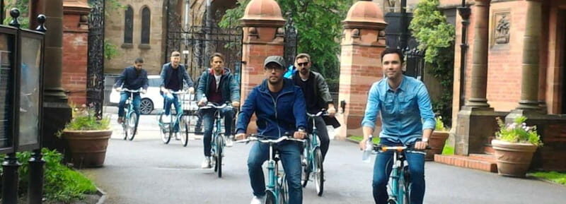 Glasgow: City, Green spaces and Clyde Bridges Bike Tour - What Makes This Tour Stand Out?