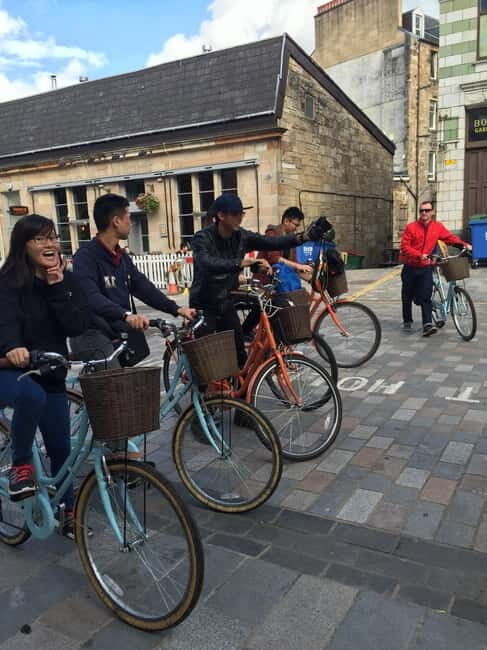 Glasgow: City, Green spaces and Clyde Bridges Bike Tour - Who Will Love This Tour?