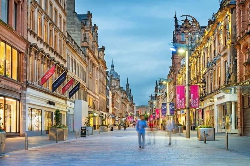 Glasgow: Must-See Attractions Guided Walking Tour - Guide and Tour Quality Reflection