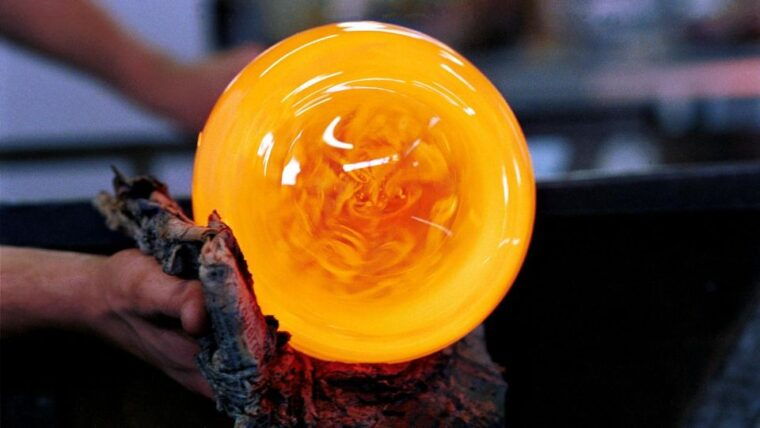 glass-blowers-art-galleries-and-medieval-villages