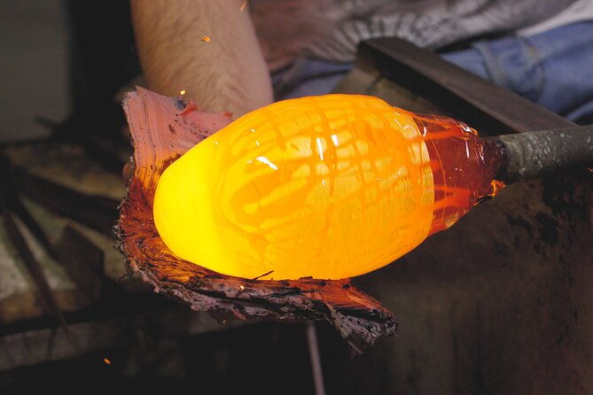 glass-blowing-experience-with-glass-master-2