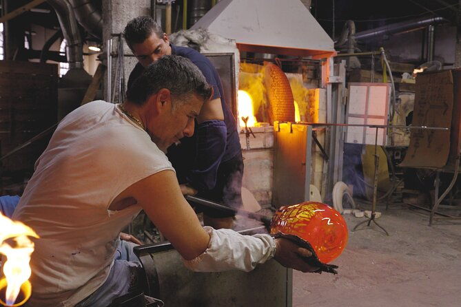 glass-blowing-experience-with-glass-master