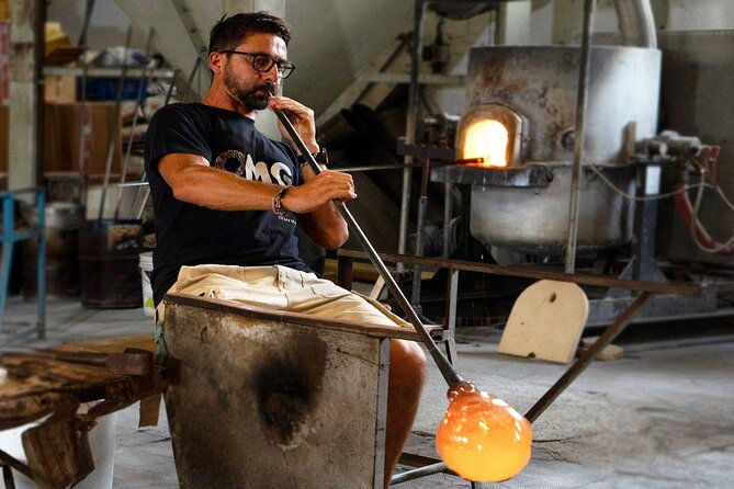 glass-blowing-show-visit-murano-glass-factory-and-showroom-omg