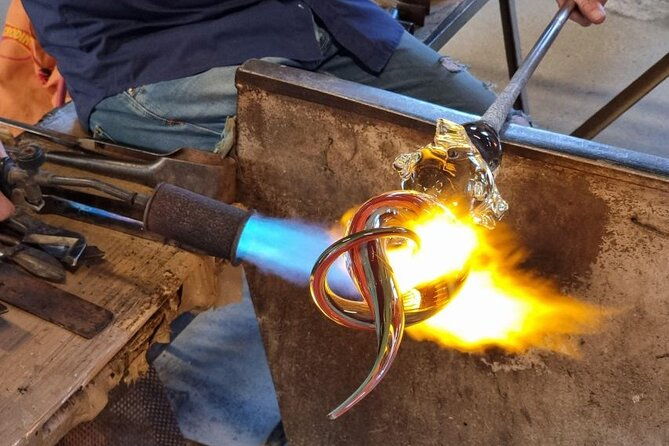 glass-blowing-show-visit-murano-glass-factory-and-showroom-omg
