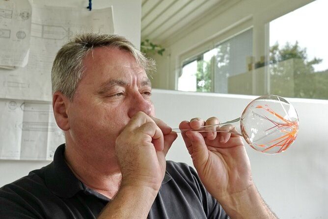 glass-blowing-workshop-relaxation-through-concentration