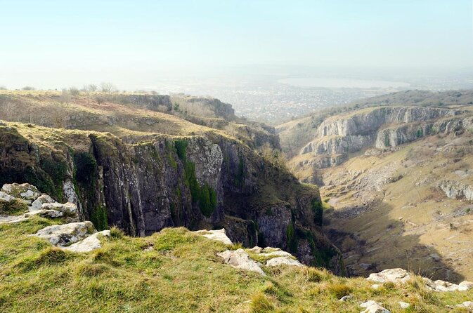 glastonbury-and-cheddar-gorge-guided-day-tour-from-london