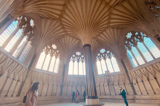glastonbury-wells-cathedral-cheddar-gorge-day-trip-from-bath