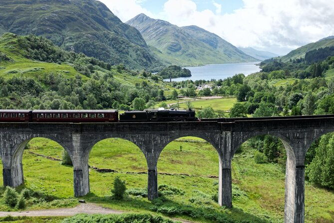 glenfinnan-glencoe-and-scottish-highlands-day-tour
