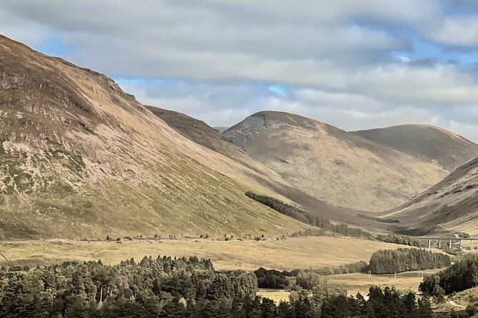 glenfinnan-viaduct-glencoe-and-fort-william-tour-from-edinburgh