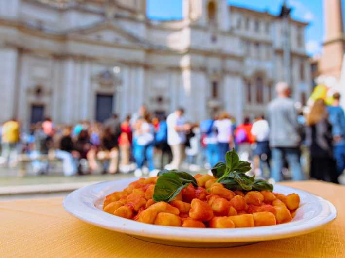 gnocchi-cooking-class-in-rome-piazza-navona-2