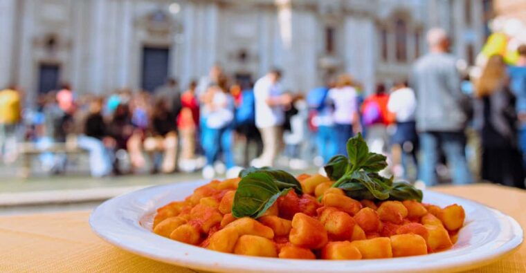gnocchi-cooking-class-in-rome-piazza-navona-2