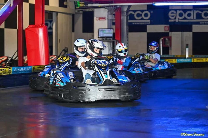 Go-Kart Asti: Go-Kart Race with 5 minutes of qualifying + 15 laps of racing - The Track and Setting: A Smooth, Indoor Arena with a Twist