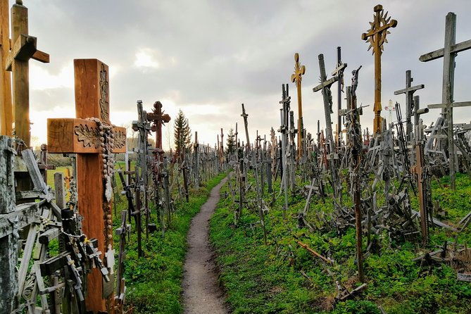 go-on-a-pilgrimage-from-riga-visit-siluva-and-hill-of-crosses