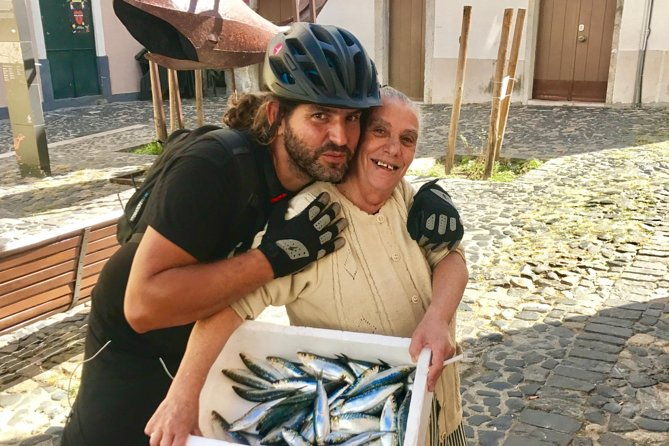 go-taste-lisboa-by-electric-bike-2