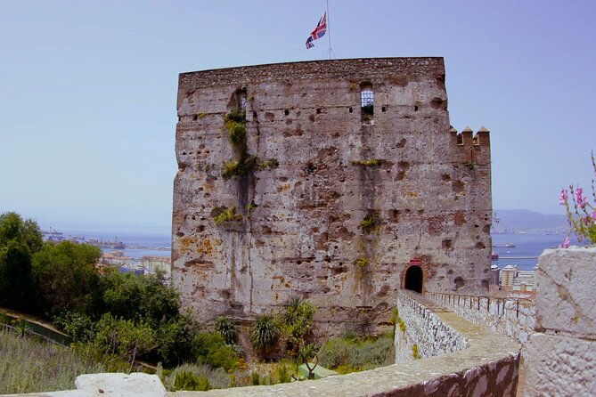 go-tours-360-experience-in-gibraltar-with-professional-guide