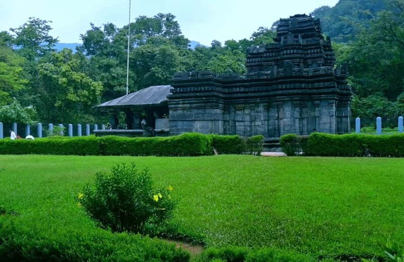 Goa: Harvalem Waterfall & Spice Plantation Tour - Key Points