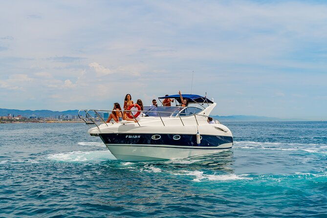 gobbi-yacht-rental-in-barcelona-9-pax-2-4-8hs