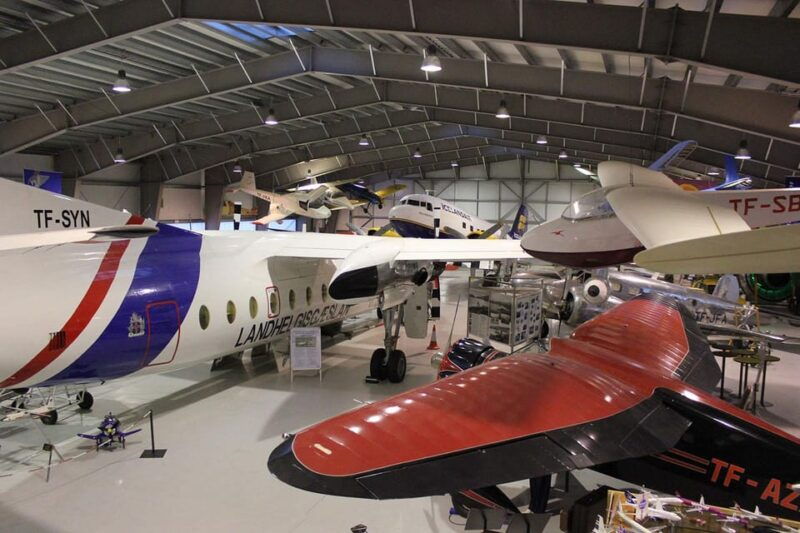 godafoss-express-classy-round-trip-multiple-drop-off-choice