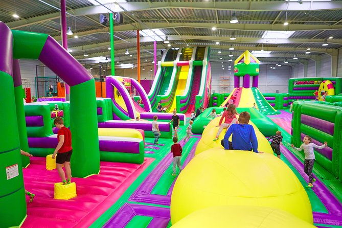gojump-megapark-krakow-sikorki-1h-ticket-goair-inflatable-park