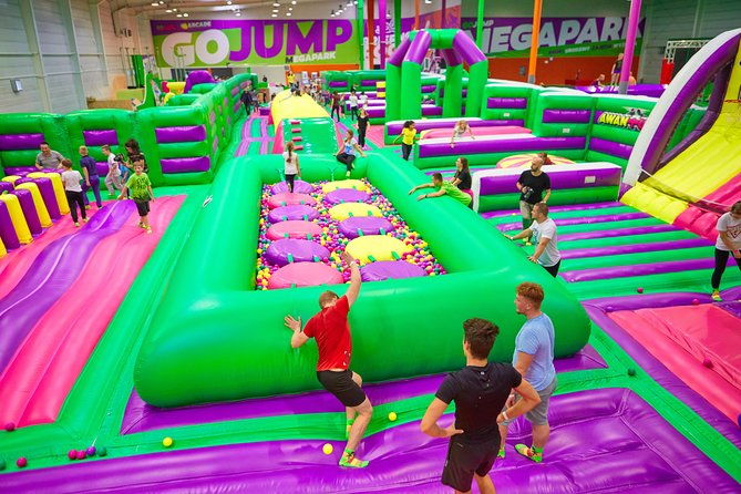 gojump-megapark-krakow-sikorki-1h-ticket-goair-inflatable-park