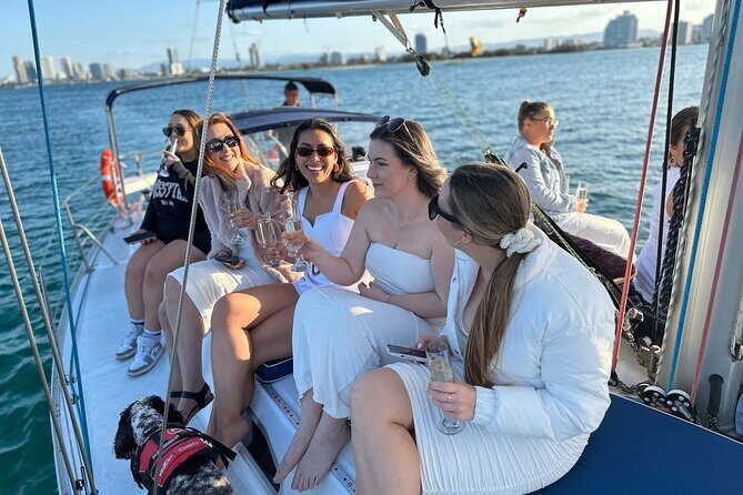 Gold Coast 2 hr Sailing Cruise with Drinks & Tasting Plate - Introduction