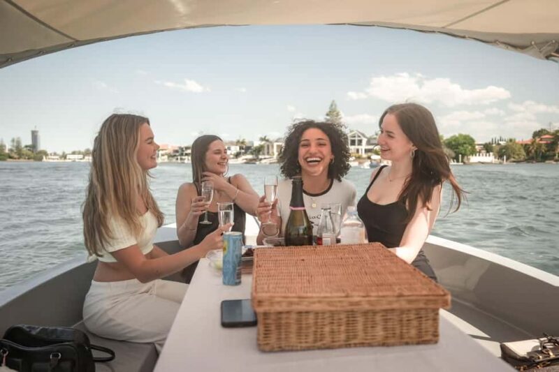 Gold Coast: Electric Picnic Boat Rental From Isle of Capri - Who Will Love This Experience?