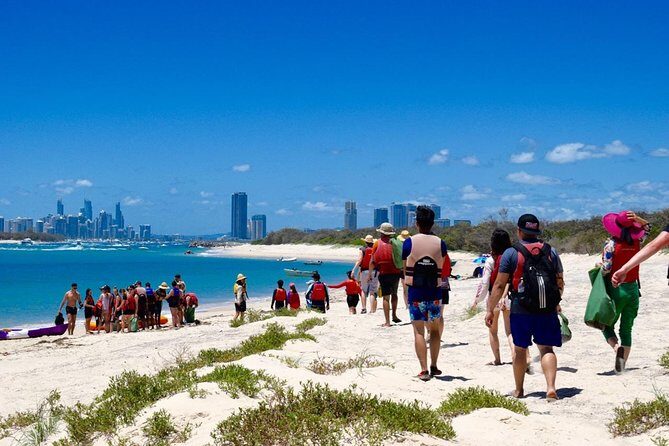 Gold Coast Kayaking & Snorkelling Tour (2.5 Hours) - The Guides: The Heart of the Tour