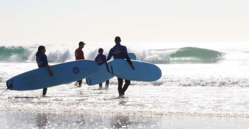 Gold Coast: Learn to Surf Experience with Lunch & Activities - Key Points