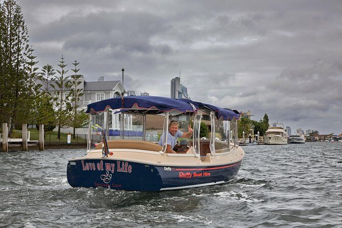Gold Coast Private Skippered Limo on the Water Canal Cruise - Exploring the Gold Coast from the Water: A Review of the Private Skippered Limo Canal Cruise