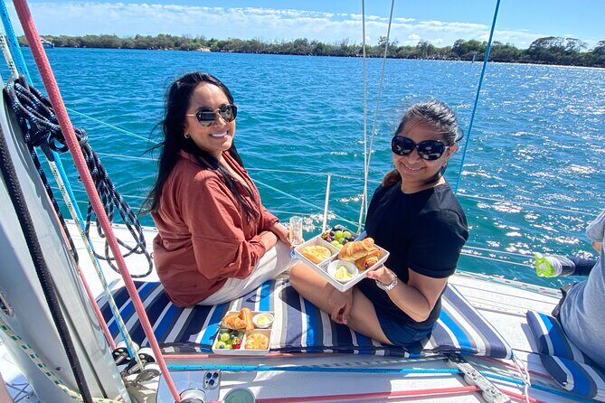 Gold Coast Sailing Cruise with sparkling wine & nibbles platter - Who Will Love This Experience?