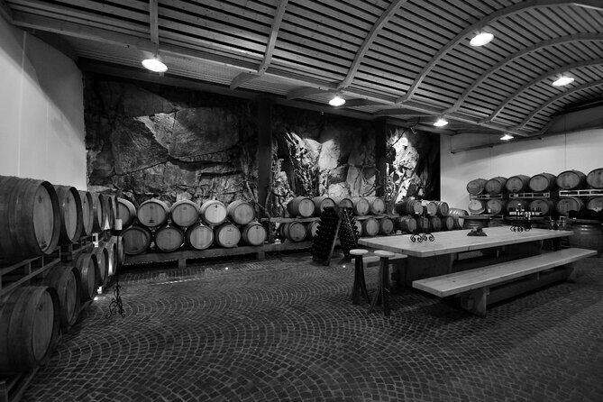 GOLD EXPERIENCE - Winery tour & tasting at Villa Corniole - Practical Details and Value