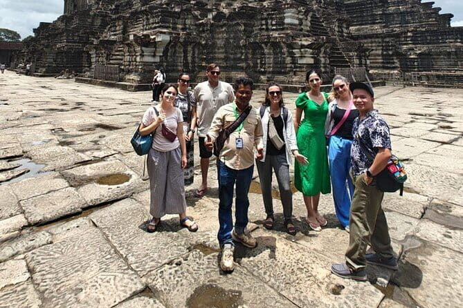 Golden Angkor Wat 2 Days Private Tour With Official Tour Guide - Key Points