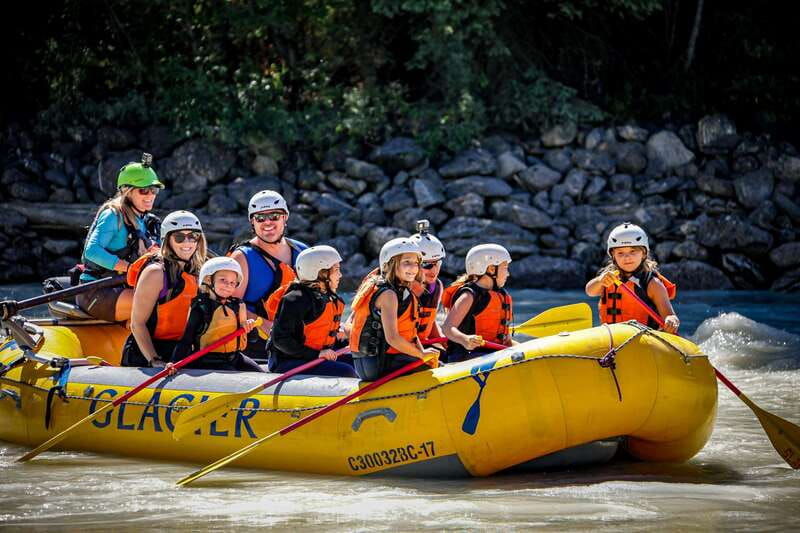 golden-bc-kicking-horse-river-family-rafting-with-lunch
