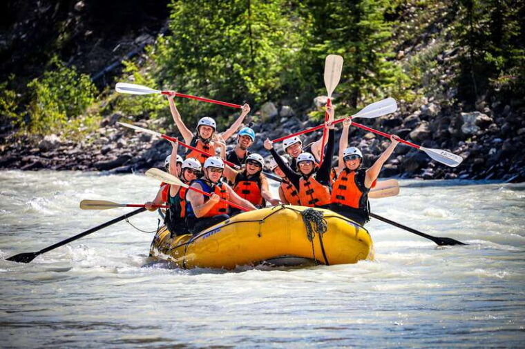 golden-bc-kicking-horse-river-family-rafting-with-lunch