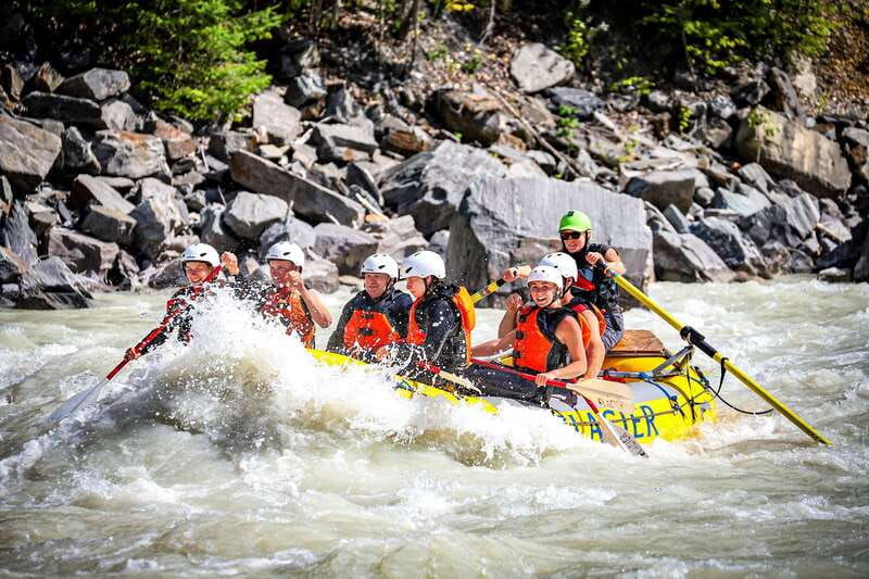 golden-bc-kicking-horse-river-whitewater-raft-experience