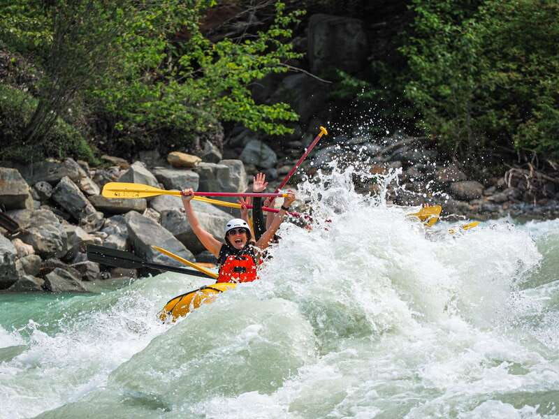 golden-bc-kicking-horse-river-whitewater-raft-experience
