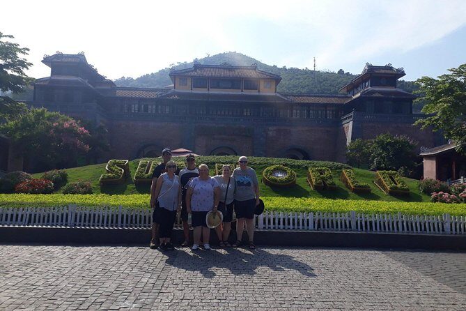 Golden Bridge Ba Na Hills -Early Morning to Avoid Crowds - Who Should Book This Tour?