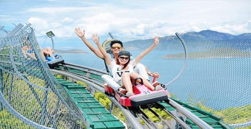 golden-bridge-ba-na-hills-luxury-group-from-hoi-an-da-nang