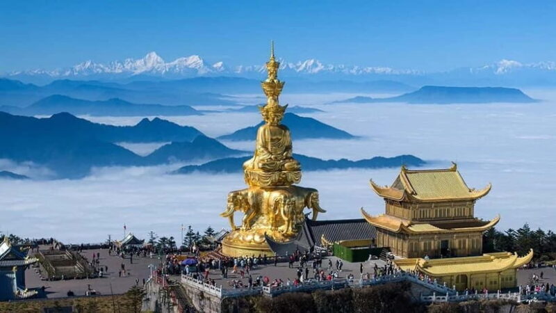 Golden Buddha & Cloud Sea: Emei Mountain Private Tour - Who Should Consider This Tour?