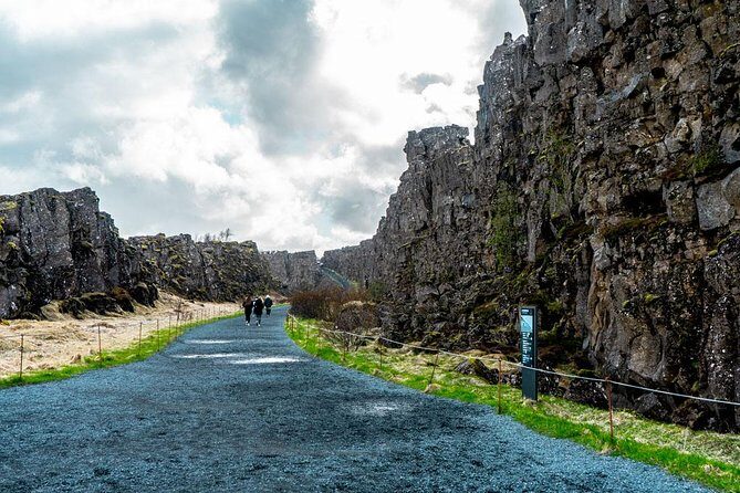 Golden Circle and Secret Lagoon Small Group Tour from Reykjavik - The Itinerary Breakdown: What You Can Expect