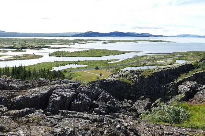 golden-circle-and-sky-lagoon-full-day-tour