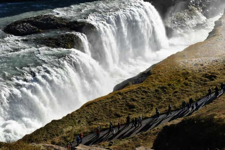 golden-circle-blue-lagoonpremium-entrance-private-tour