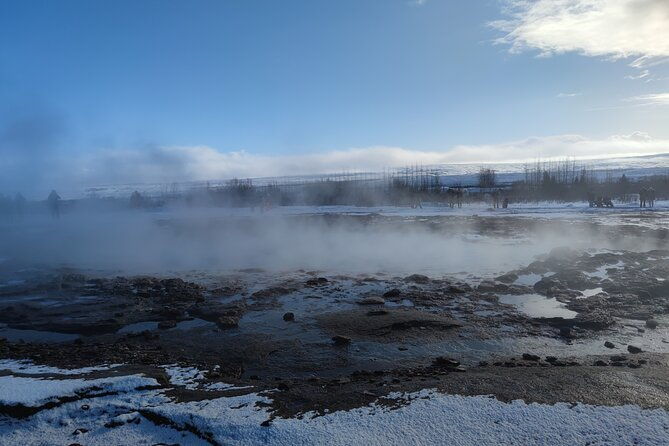 golden-circle-cook-eggs-in-a-hot-spring-shore-excursion